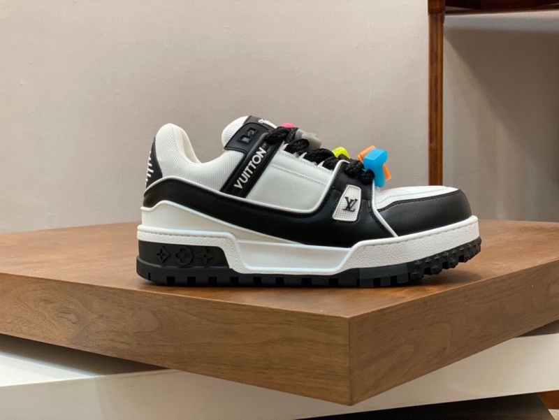 Louis Vuitton Sneakers